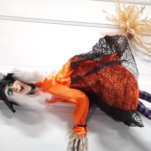 Witch Talking Motion Halloween Decoration LED Funny Silly Sayings Animated NWT